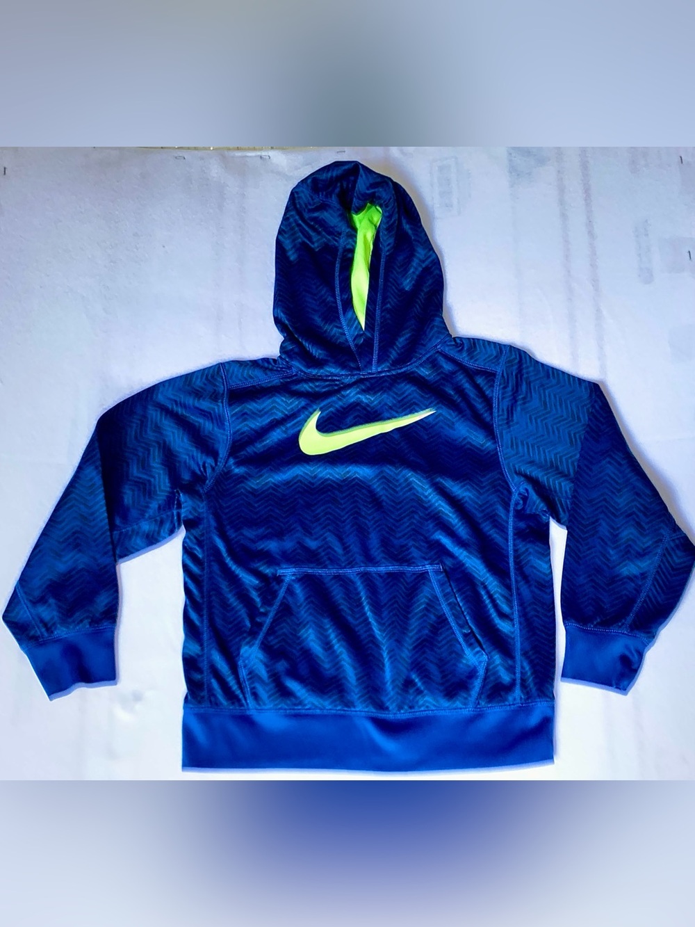 Nike Blue Therma Dri Fit  Youth Hoodie w/ Neon Green Interior &  Swoosh Size M